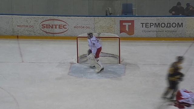 «Горняк-УГМК» был близок к камбэку с 0:5, но успел отыграть лишь 4 шайбы смотреть онлайн