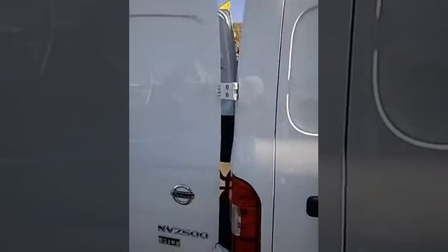 2012 Nissan NV 2500 Van смотреть онлайн