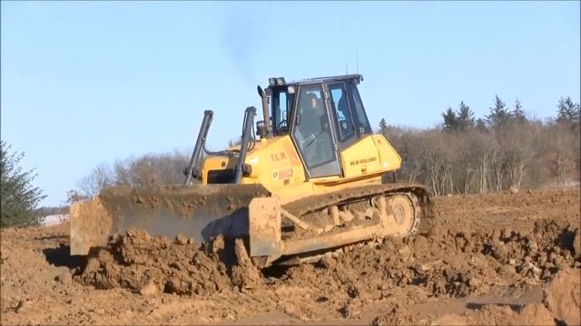 Работа бульдозера New Holland смотреть онлайн