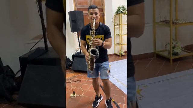 Oiga mire vea - Cover sax en vivo 🎷 смотреть онлайн