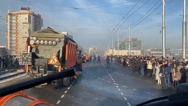 Запуск движения по путепроводу на проспекте Ленина смотреть онлайн