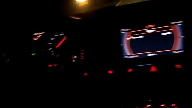Audi A8L (D3) Speed Limiter being hit смотреть онлайн
