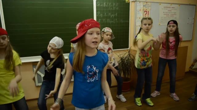С ДНЁМ ЗАЩИТНИКА ОТЕЧЕСТВА, МАЛЬЧИКИ!!! смотреть онлайн