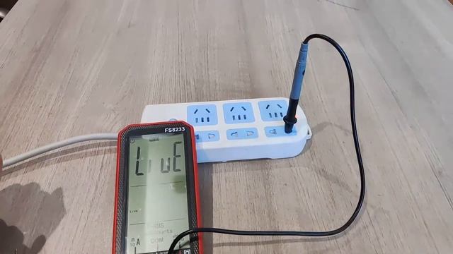 FS8233 Multimeter  Product Test