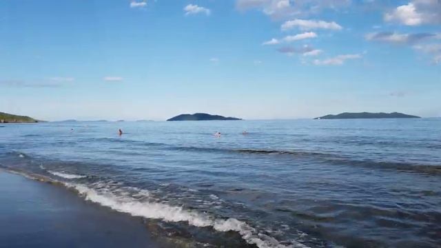 Шикарный городской пляж "Манжурка" в пгт. Славянка смотреть онлайн