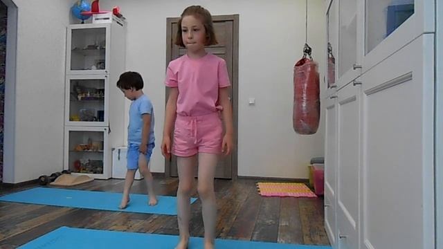 Зарядка для детей/ Фитнес-сказка смотреть онлайн