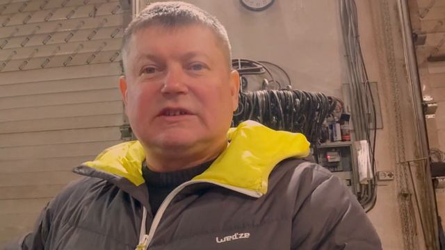 Меняю крышу домика 2. Домик для рыбалки на льду. #рыбалка, #IceHouse смотреть онлайн