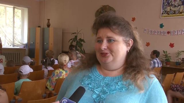 «Собери портфель первокласснику». Торжественное вручение подарков к новому учебному году смотреть онлайн