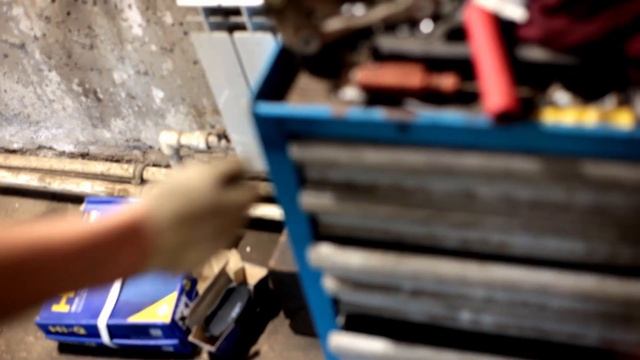 Вода или Тормозная Жидкость? Замена Тормозных Дисков и Колодок Kia Ceed / Киа Сид 2013 JD смотреть онлайн