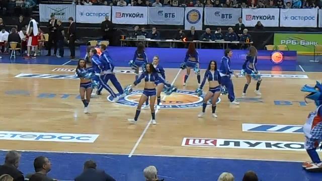 Martin Garrix - Animals. Группа поддержки UDC смотреть онлайн