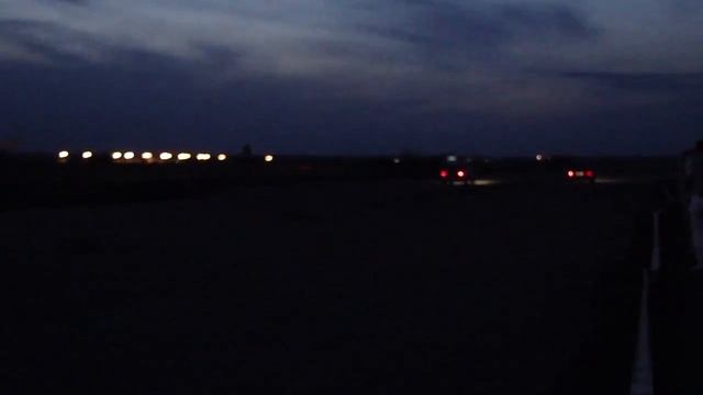 Ночные гонки в Одессе. ВАЗ 2108 Солекс спорт 25/28 против ВАЗ 2106 злое атмо смотреть онлайн