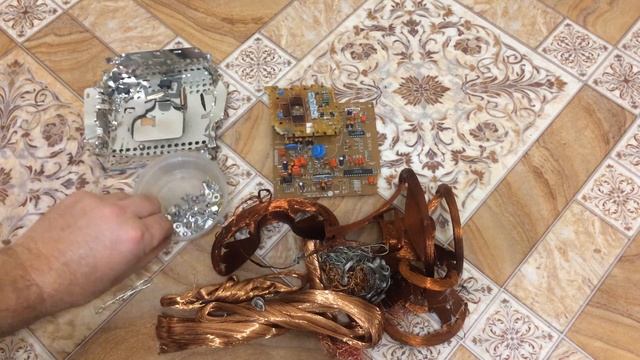 Старый монитор на разбор смотреть онлайн