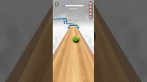 играю в игру мячик