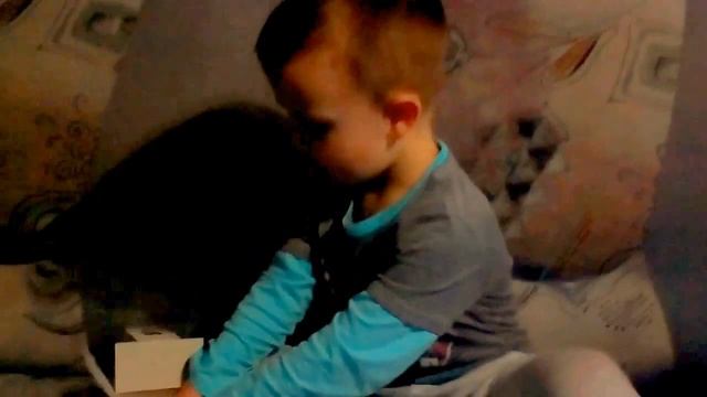 Обзор на новогодний подарок смотреть онлайн