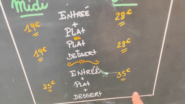 Прогулка по Экс ан Прованс.Холод стоял собачий,а небо и картинки -шикарные!/Aix en Provence France смотреть онлайн