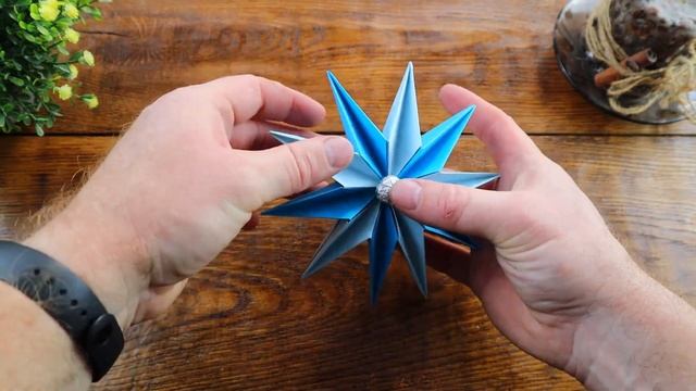 Лучшие СНЕЖИНКИ на НОВЫЙ ГОД. Объемные 3D снежинки из бумаги. INCREDIBLE PAPER SNOWFLAKE ❄️ смотреть онлайн