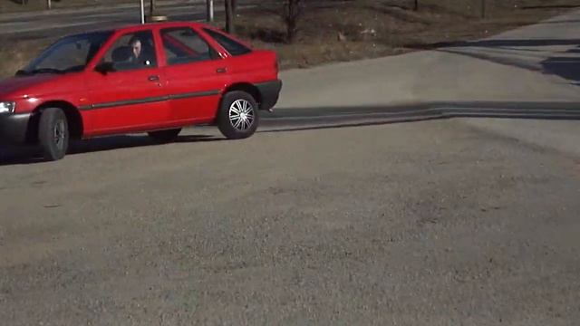 Ford Escort 1.3 CFi CL смотреть онлайн