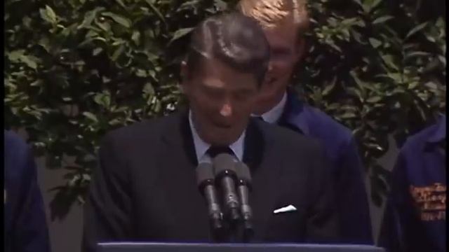 Compilation of President Reagan's Humor from Selected Speeches, 1981-89 смотреть онлайн