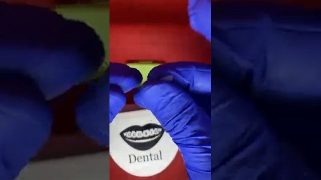 Ортодонтичний віск (що робити, якщо брекети натирають) смотреть онлайн