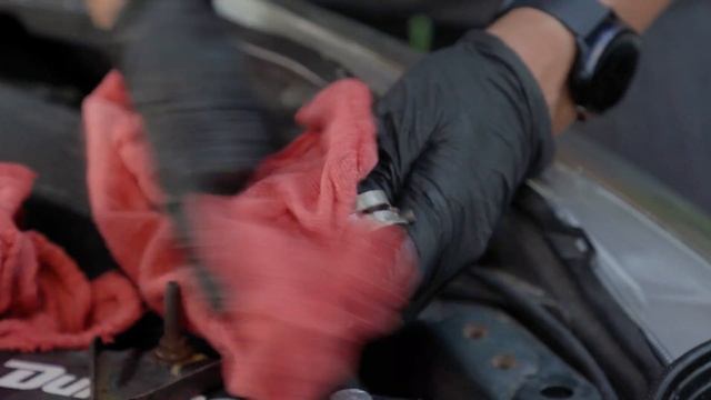 How to Clean Battery Corrosion смотреть онлайн