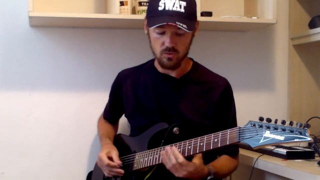 Обзор гитарного микроусилителя Vox Amplug Metal 2
