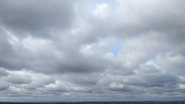 Взгляни на небо посмотри как плывут облака