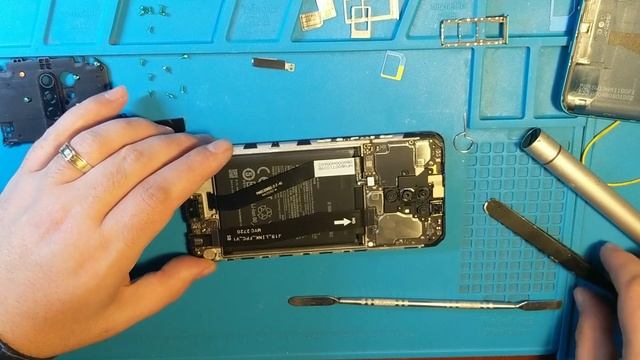 Xiaomi Redmi 9 не включается.самый простой ремонт. смотреть онлайн