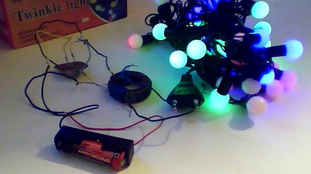 Joule Thief 110V 120V 127V 220V 240V AC Christmas Lights at 1.5V DC смотреть онлайн