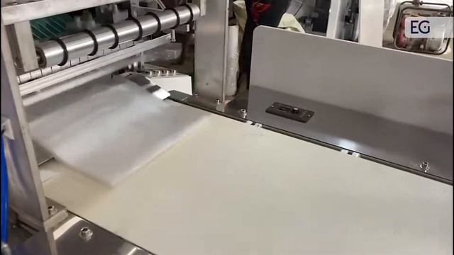 Автоматический станок для производства перчаток из ТПЕ смотреть онлайн