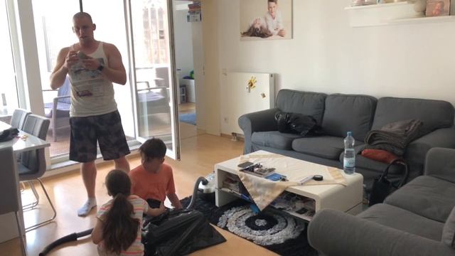 Bin Bag Vacuum Challenge 2019 | Kids Vacuum Challenge | Germany смотреть онлайн