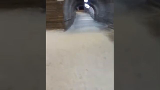 Подземное отделение номер 1.Спуск в соляную шахту в Солигорске.