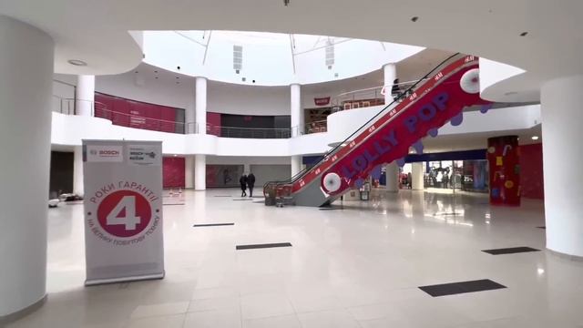 Одесса 3 декабря 2022. Такой Ривьеры вы еще не видели! Стоит ли ехать в ТЦ Ривьера? смотреть онлайн