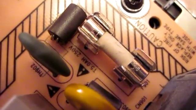 ремонт телевизора филипс philips pfl3605 не включается замена предохранителя своими силами смотреть онлайн