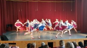 танец «Деревенская пляска» от ансамбля Забава