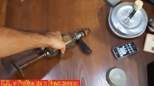 Интересная ручная двухскоростная дрель из СССР.  Советская надежная ручная дрель из 60-х.
