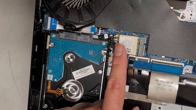 HP Omen Laptop 15 15-dc0020nr Disassembly RAM SSD Hard Drive Upgrade Battery Replacement Repair смотреть онлайн