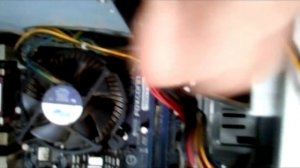 Компьютер включается но нет изображения на мониторе.