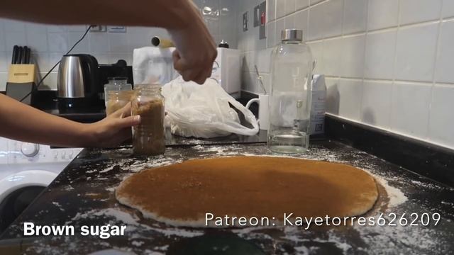 How to make cinnamon roll simple and easy way by Kaye Torres смотреть онлайн