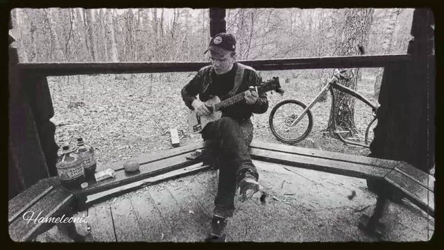 Батюшка поет на гитаре. Парк Кузьминки. Moscow. 🎸🎤 #1