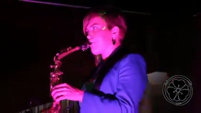 Токио Бэй. Saxophone Maria Art смотреть онлайн