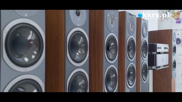 New Audiovector R3 collection - Arrete, Avantgarde, Signature in one place. KK RS Słupsk Poland смотреть онлайн