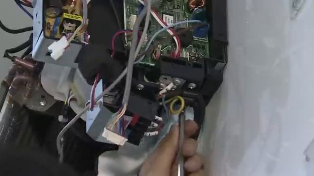 Samsung Pearl & Whisper Disassembly смотреть онлайн