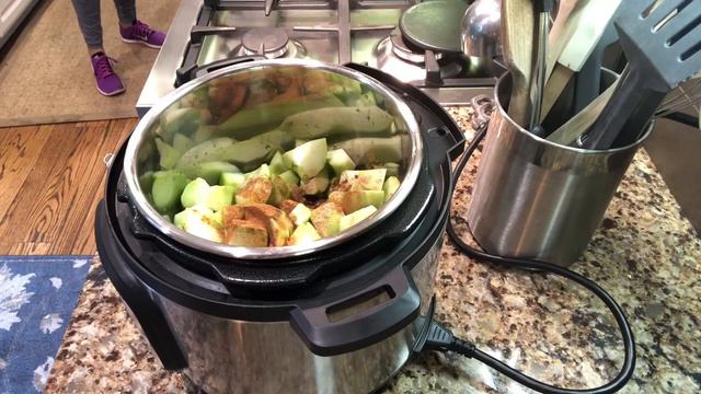 Ideal Protein - Instant Pot Apple Cinnamon Chayote Purée