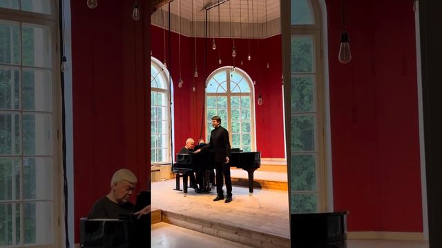 Олег Крикун. Михаил Глинка «К Молли» смотреть онлайн