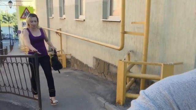 Пьяная на набережной Ростова на дону смотреть онлайн