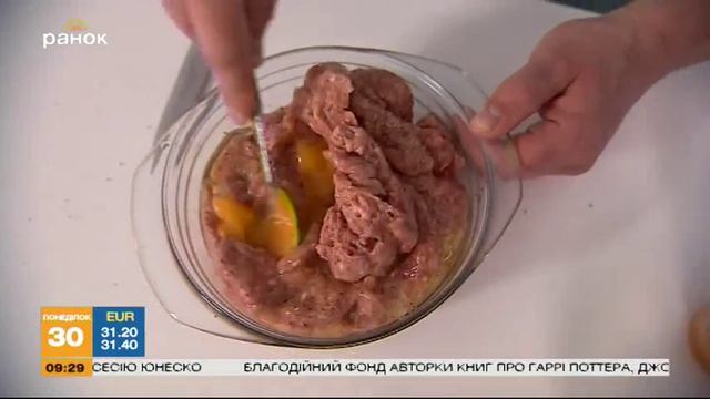 Мясной хлеб - Простой рецепт | Кухня холостяка смотреть онлайн