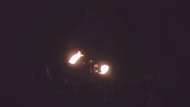 Ночь света в Гатчине 2016 фаер-шоу (концовка) смотреть онлайн