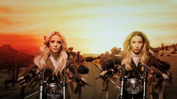 Rebecca & Fiona - Union