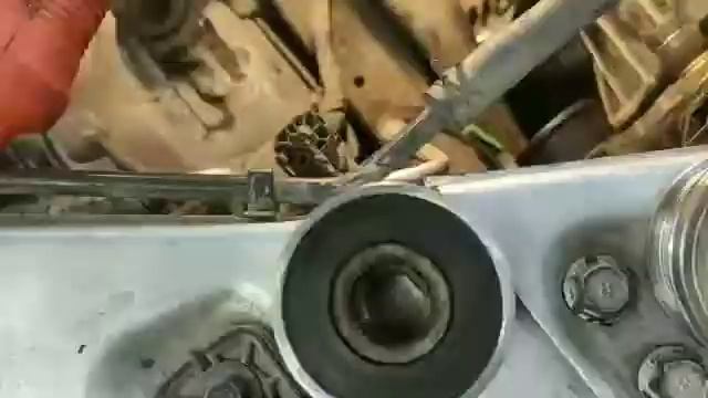 SsanyYong Kyron. Замена обгонной муфты. смотреть онлайн