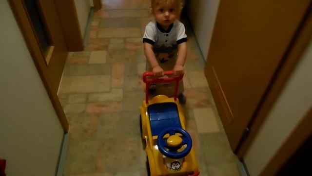 Ondra a jeho nové odrážedlo смотреть онлайн